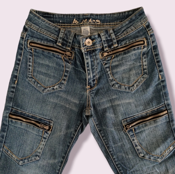 AB Wide Leg Blue Jeans with multiple pockets - Picture 5 of 16